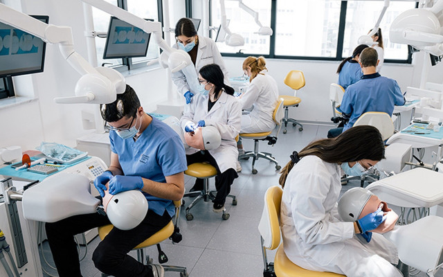 Γερμανία – Κύπρος: Κορυφαίες Σπουδές Ιατρικής από το Ευρωπαϊκό Πανεπιστήμιο Κύπρου