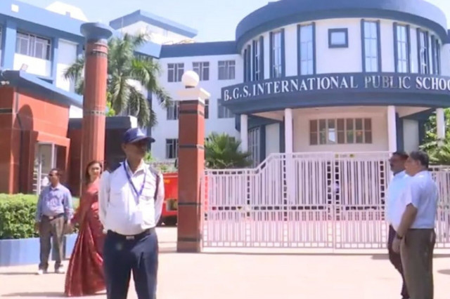 Πανικός στο Δελχί - Εκκενώνονται σχολεία έπειτα από απειλή για βόμβα