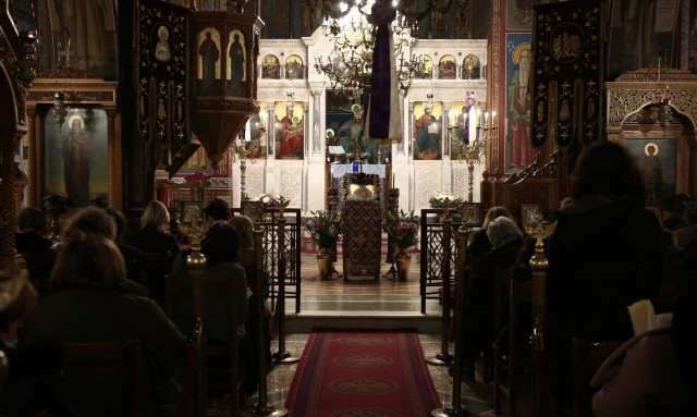 LIVE ο Εσπερινός της Μεγάλης Τετάρτης - Η ακολουθία του Νιπτήρος