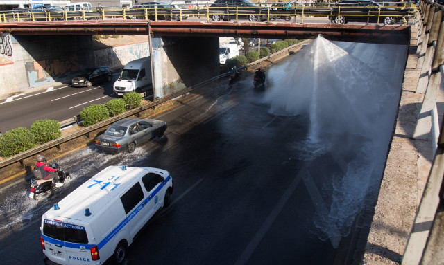 Κηφισός: Έσπασε αγωγός νερού στην άνοδο - Αυξημένη κίνηση