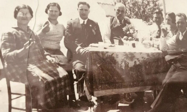 Πάσχα στην Ύδρα έτος… 1930