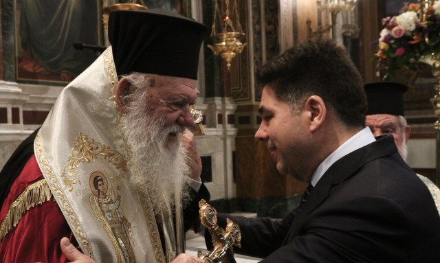 Το μήνυμα του Αμερικανού πρέσβη Τζορτζ Τσούνη για την Μεγάλη Παρασκευή