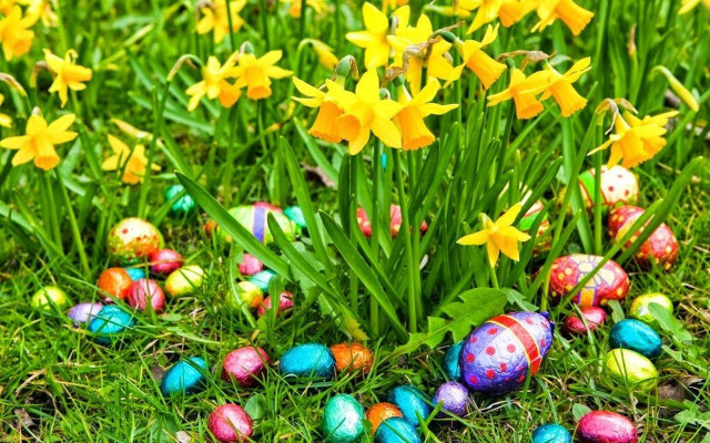 9 πασχαλινές Μαντινάδες για να στείλετε σε συγγενείς και φίλους!