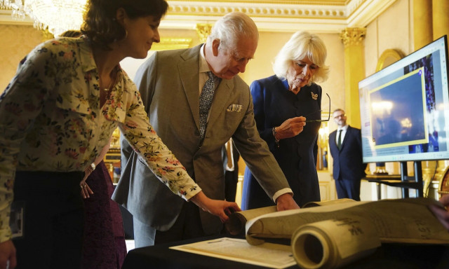 Βασιλιάς Κάρολος: Ψηφιοποιείται το έγγραφο της στέψης του ένα χρόνο μετά