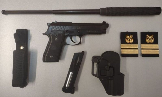 Άγιος Κοσμάς: Συνελήφθη ένοπλος με σκάφος που παρίστανε τον λιμενικό