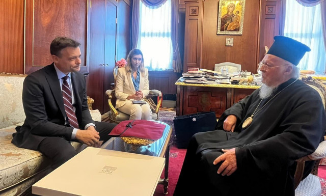 Επίσκεψη Δούκα στο Φανάρι υπό τη «σκιά» της μετατροπής της Μονής της Χώρας σε τζαμί