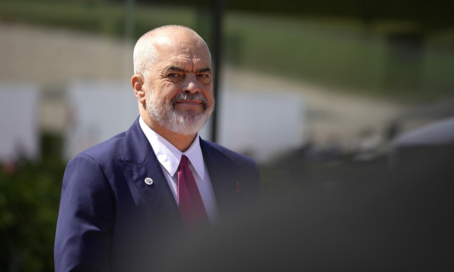 Η φιέστα Ράμα στην Αθήνα και το ύποπτο παιχνίδι που παίζει