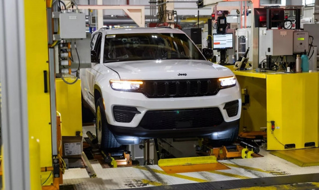 Η Stellantis προσλαμβάνει μηχανικούς από τη Βραζιλία και την Ινδία