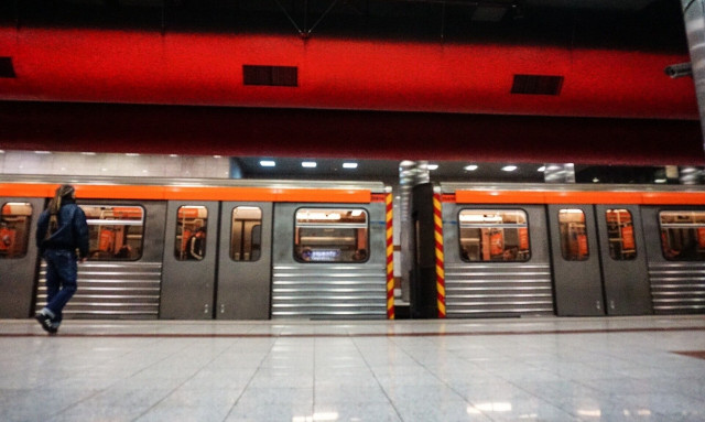 Με τροποποιημένα δρομολόγια κινούνται και σήμερα τα μέσα μαζικής μεταφοράς