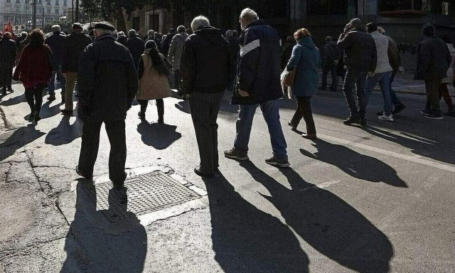 Αναδρομικά μέχρι 4.000 ευρώ σε 370.000 συνταξιούχους - Ποιοι και πώς θα τα λάβουν