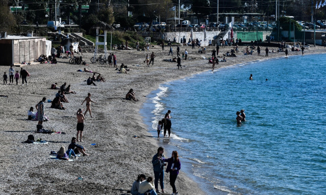 Καιρός: Από άνοιξη... χειμώνας και μετά καλοκαίρι - Πότε θα «χτυπήσουν» 39αρια