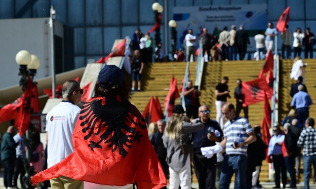 Στην Αθήνα ο Έντι Ράμα: Γεμίζει το κλειστό Γαλατσίου