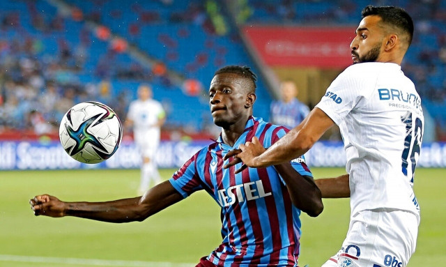 Ρουμανία: Ποδοσφαιριστής κατηγορείται ότι έβαλε τον δίδυμο αδελφό του να παίζει!