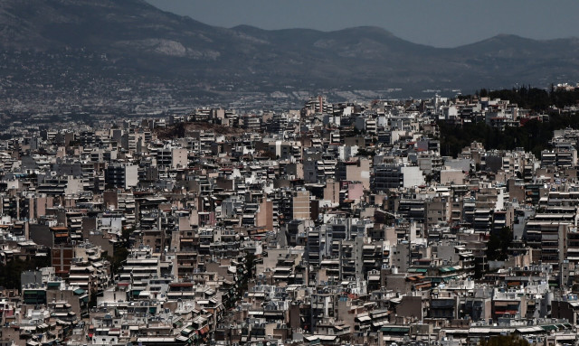 Είστε κάτω των 45 ετών; Υπολογίστε πώς θα πάρετε το δικό σας σπίτι με δόση 600 ευρώ τον μήνα