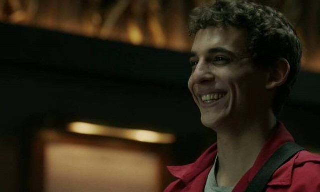 Σοβαρό τροχαίο για τον Ρίο του La Casa de Papel - Χτύπησε με τη μηχανή και υποβλήθηκε σε χειρουργείο