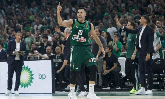 Κώστας Σλούκας: Μια χρονιά γεμάτη ρεκόρ για τον ηγέτη του Παναθηναϊκού εντός κι εκτός παρκέ!