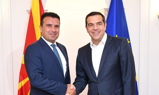 Τηλεφωνική επικοινωνία Τσίπρα-Ζάεφ: Στη συζήτηση η πιστή τήρηση της Συμφωνίας των Πρεσπών