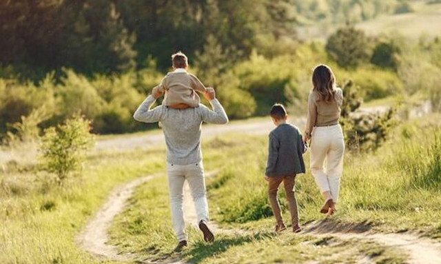 Οι οικογενειακές αξίες που προστατεύουν εμάς και το περιβάλλον