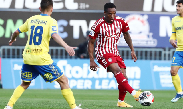 Ολυμπιακός – ΑΕΚ: «Μέσα» ο Καμπράλ, εκτός οι Μασούρας και Ναβάρο – Η αποστολή του Μεντιλίμπαρ