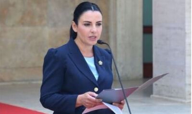 Οι περίεργες business της Αλβανίδας υπουργού με τις περιουσίες των Ελλήνων και το «φέσι» 50 εκατ.