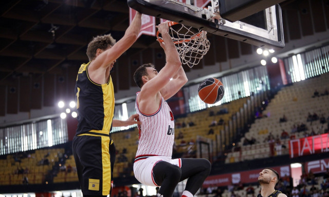 Ολυμπιακός – ΑΕΚ 92-75: Ανέβασε ταχύτητα στο δεύτερο ημίχρονο κι έκανε το 1-0