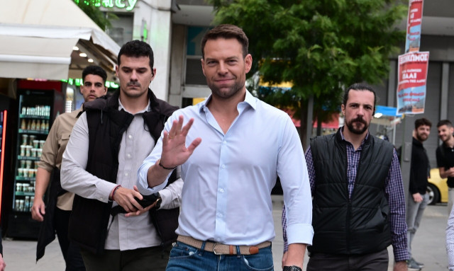 ΣΥΡΙΖΑ: Προβληματισμός από τη δημοσκοπική στασιμότητα και την «πατριωτική αριστερή σαλάτα»