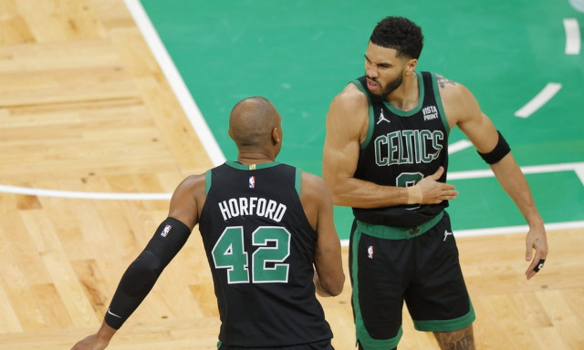 NBA: Στους τελικούς της Ανατολής οι Σέλτικς - Μία νίκη μακριά από της Δύσης οι Μάβερικς