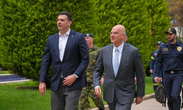 Αλεξανδρούπολη: Συσκέψεις Κικίλια και Δένδια για την αντιμετώπιση των δασικών πυρκαγιών