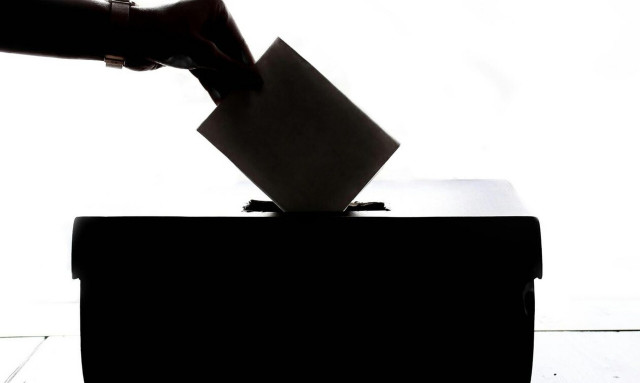 Δημοσκόπηση Alco: Με υπερδιπλάσια διαφορά εξακολουθεί να προηγείται η Νέα Δημοκρατία