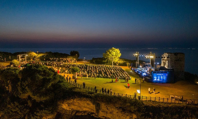 Sani Festival με Τομ Τζόουνς, Πλάθιντο Ντομίνγκο και Gipsy Kings