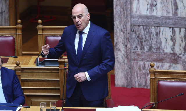 Σκληρή απάντηση Δένδια για τα Σκόπια: «Ποντίκι που βρυχάται»