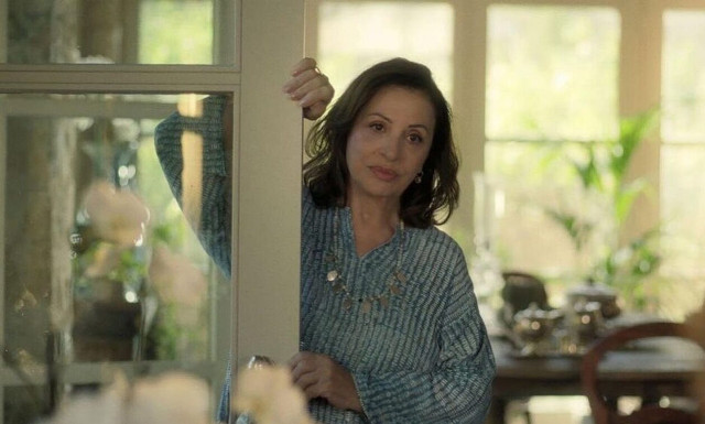 Maestro 2: Η Χάρις Αλεξίου ακούει το τραγούδι του αδερφού της και συγκινεί - Το Twitter την αποθέωσε