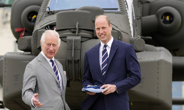 Oργή στο Μπάκιγχαμ για το ταξίδι των Σάσεξ στη Νιγηρία: «Ο Κάρολος είναι πιο θυμωμένος από ποτέ»