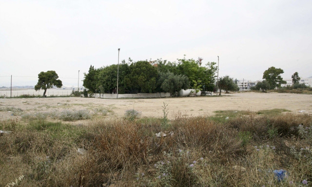 Ακαθάριστα οικόπεδα: Πώς γίνονται οι αιτήσεις καθαρισμού και καταγγελιών - Τσουχτερά τα πρόστιμα