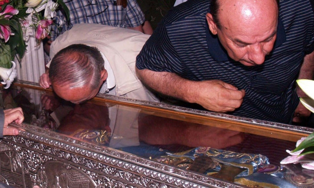 Επιστρέφει το δεξί χέρι του Οσίου Ιωάννη του Ρώσου - Αποκάλυψη από τον Μητροπολίτης Χαλκίδος