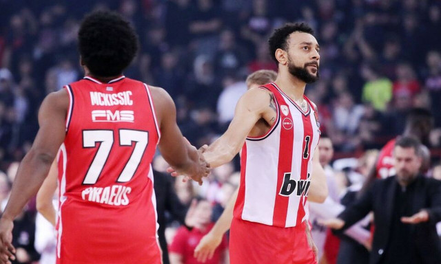 ΑΕΚ - Ολυμπιακός: Πρόβλημα στους Πειραιώτες πριν το Final 4 - Νοκ άουτ οι ΜακΚίσικ και Ουίλιαμς-Γκος