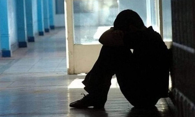 Τρόμος για 13χρονο στο Μεσολόγγι: 15χρονος έβγαλε μαχαίρι και του άρπαξε το κινητό