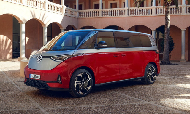 Η VW αλλάζει τη στρατηγική της για τα ηλεκτρικά