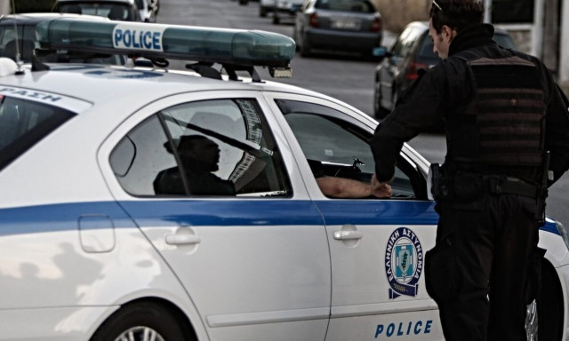 Θεσσαλονίκη: Παρενόχλησε σεξουαλικά 10χρονη σε γήπεδο όσο παρακολουθούσε τον πατέρα της να παίζει