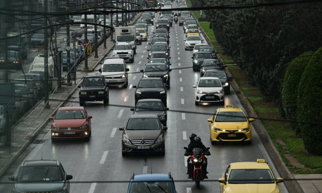Ακινητοποιήθηκε φορτηγό στον Κηφισό - Μεγάλες καθυστερήσεις