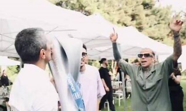 ΠΑΟΚ: Ο Ραζβάν Λουτσέσκου χόρεψε αγκαλιά με την κούπα! - Δείτε το video