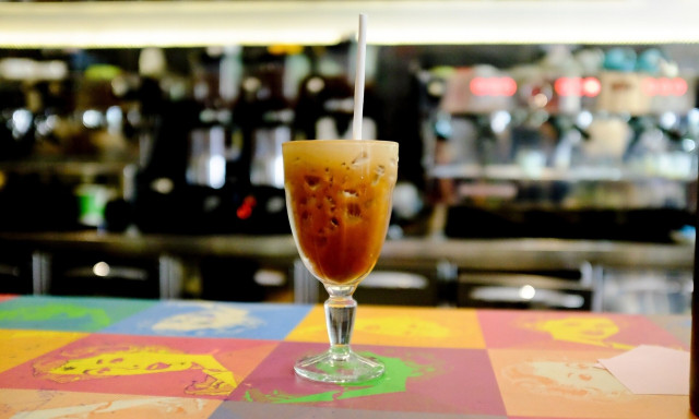 Ακρίβεια: Νέες αυξήσεις – «φωτιά» σε καφέ, κακάο και χυμό πορτοκαλιού