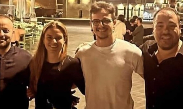 Βόλταρε στα Χανιά ο Μητσοτάκης μαζί με τη Σάκκαρη – Πήγαν σε πάρτι γνωστού μαγαζιού