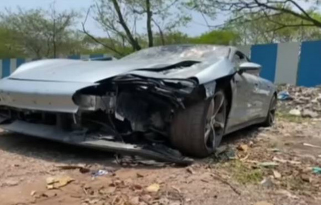 Θανατηφόρο τροχαίο στην Ινδία: 17χρονος παρέσυρε και σκότωσε δύο 24χρονους