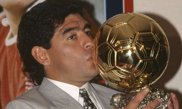 Οι κληρονόμοι του Μαραντόνα θέλουν να σταματήσουν τη δημοπρασία για τη «Χρυσή Μπάλα» του Ντιέγκο