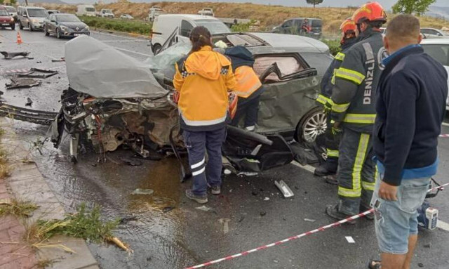 Τραγωδία στην Τουρκία: Ένας νεκρός και δύο τραυματίες σε τρομακτικό τροχαίο