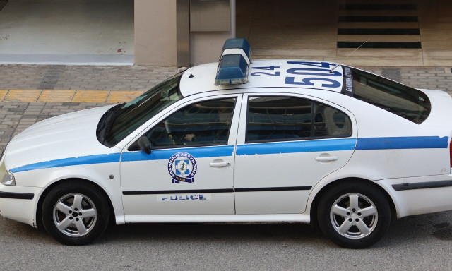 Επίθεση στην Ερμού: Ψυχασθενής, ναρκομανής και επικίνδυνος ο δράστης, αλλά κυκλοφορεί ελεύθερος!