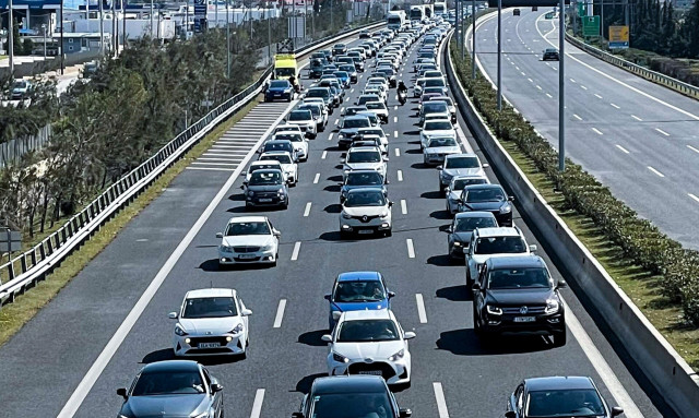 Κυκλοφοριακές ρυθμίσεις στην Αττική οδό από σήμερα το βράδυ – Η εναλλακτική διαδρομή