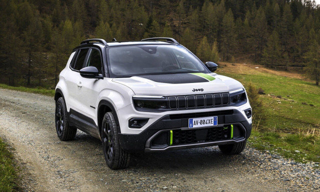 Νέο τετρακίνητο Jeep Avenger 4xe