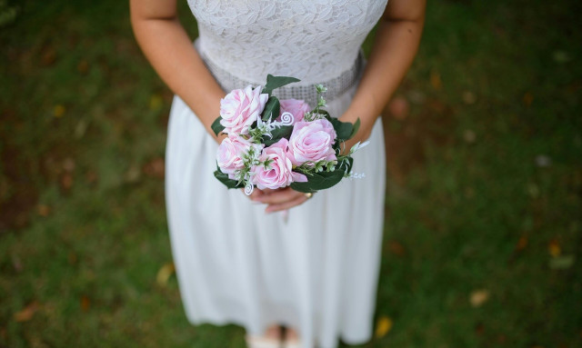 Την Κυριακή ο γάμος της χρονιάς - Ανεβαίνει τα σκαλιά της εκκλησίας γνωστός τραγουδιστής